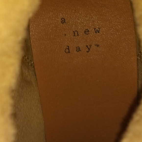 A New Day Women's Betsy Faux Fur Suede Hiking Boots  Size 7.5   NWOT - Picture 8 of 8